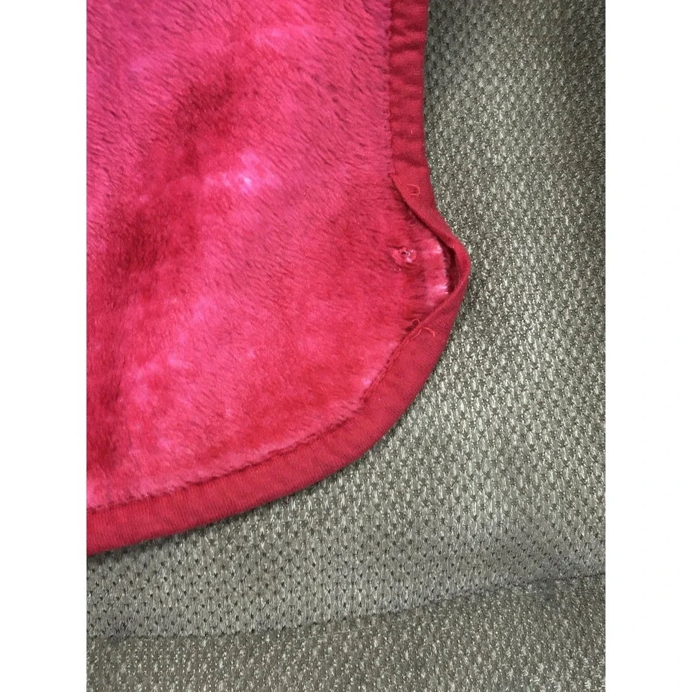 Vintage Dolphin Kids Blanket Red‎ Kissing Couple Hearts Made In Korea Throw Soft
